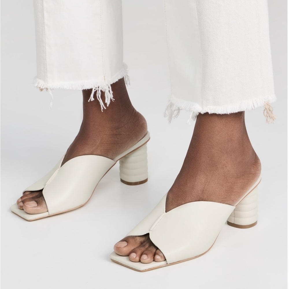 Intentionally Blank Kamika Slides, 6, worn once